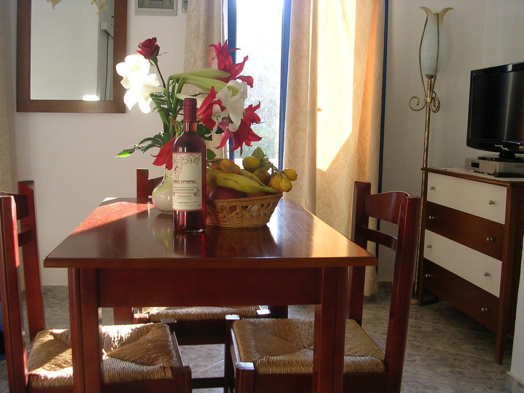 Stefanos Apartments 阿依弗西亚 外观 照片